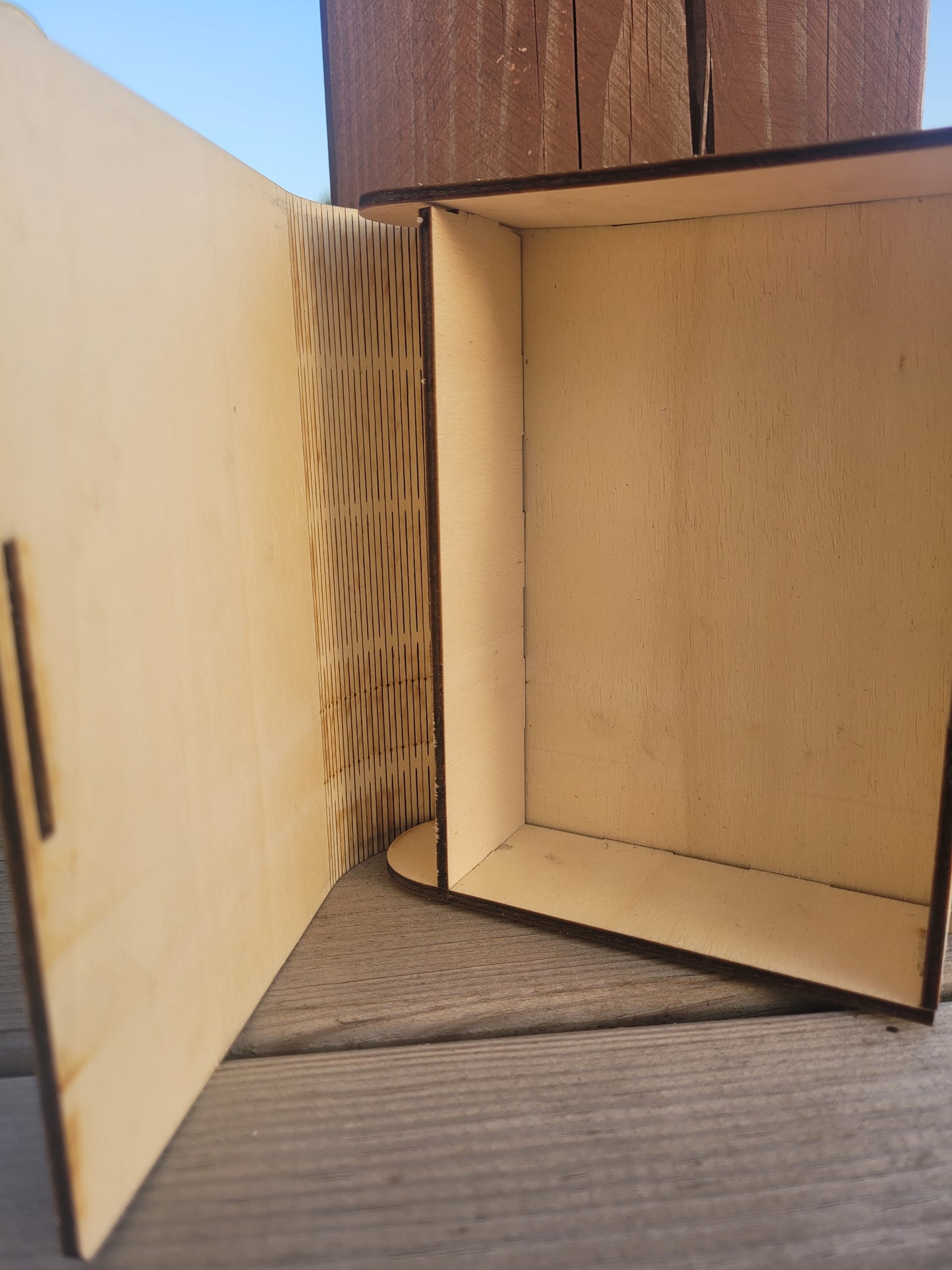 Boîte de rangement en forme de livre
