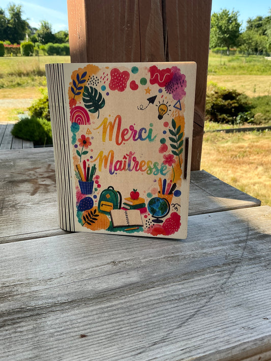 Boîte de rangement en forme de livre